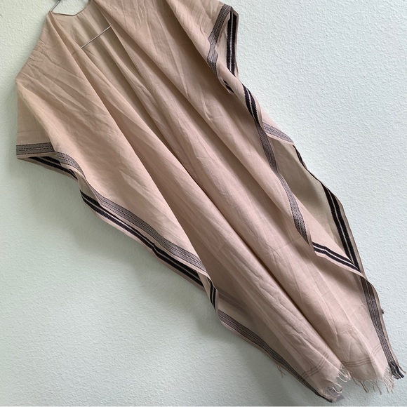 EILEEN FISHER 100% organic cotton embroidered hem serape scarf poncho shawl OS - Picture 3 of 16